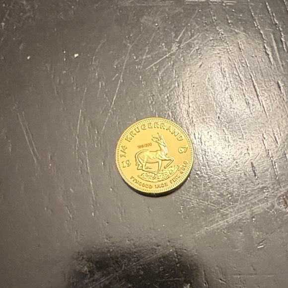 South African Gold Coin with Portrait - Picture 1 of 5